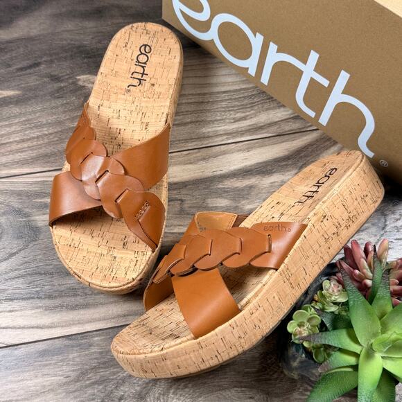 Earth Shoes - NIB Earth Scotti 8.5M Wedge Platform Comfort Leather Slide Sandals Dark Natural